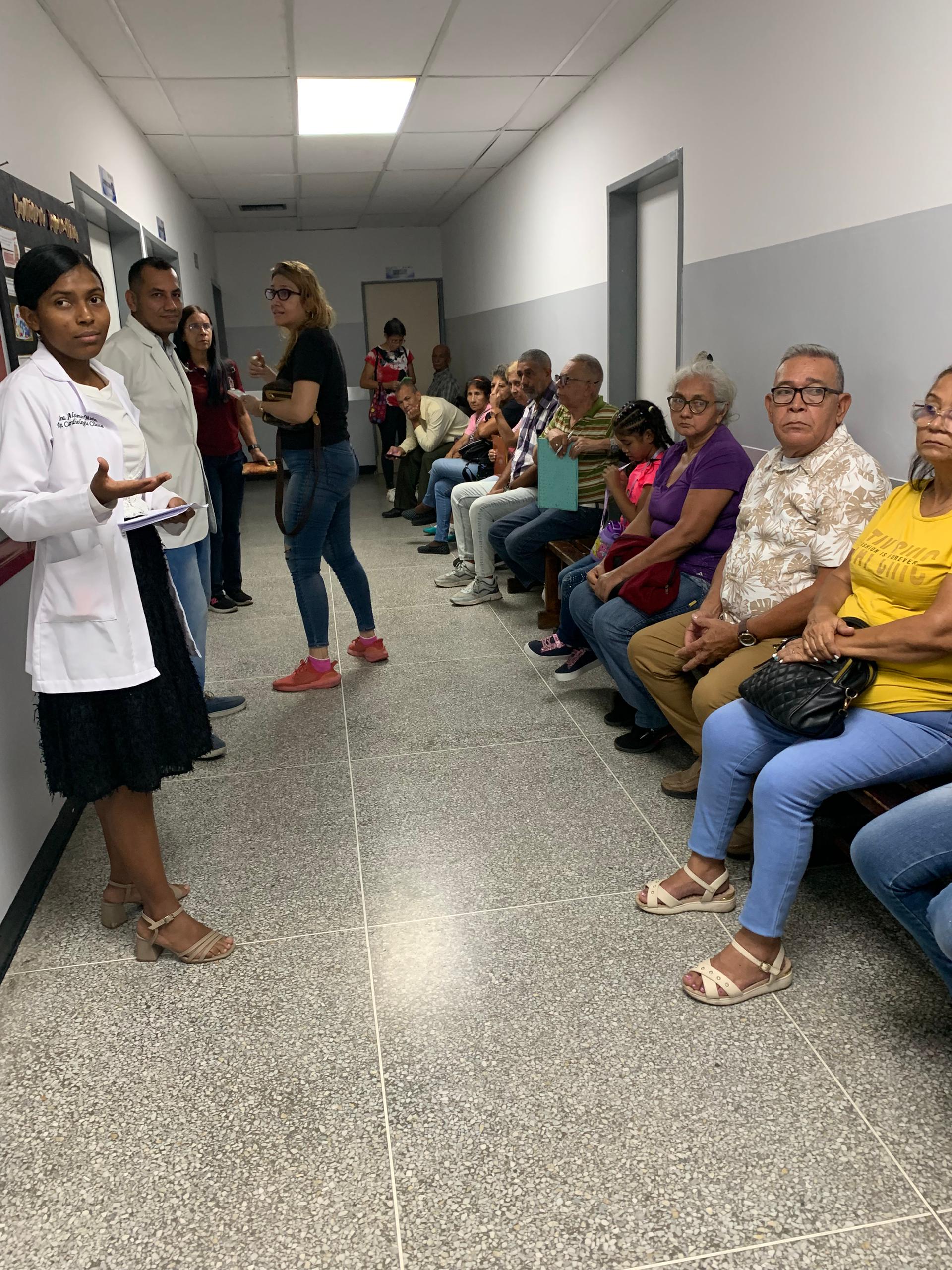 Charla: Medición de Presión Arterial en casa y sus recomendaciones para su control / Dra. Alsimar Marin y Dr. Héctor García